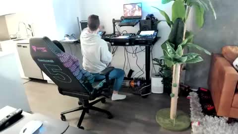 Pierre Fitch online show from 16, 2, 2025