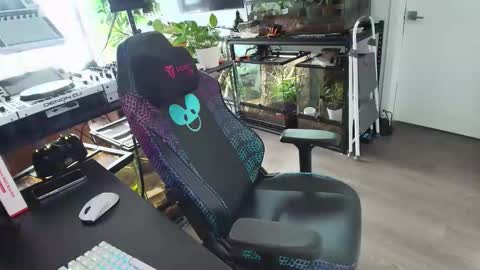 Snapshot of pierrefitch chatting on 5, 1, 2026 Pierre Fitch online show from 5, 1, 2026