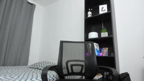 Snapshot of pierrevidal chatting on 16, 2, 2025 Pierre online show from 16, 2, 2025