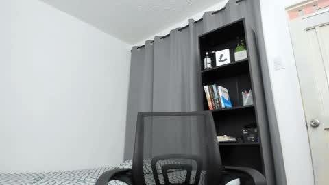 Snapshot of pierrevidal chatting on 8, 3, 2025 Pierre online show from 8, 3, 2025