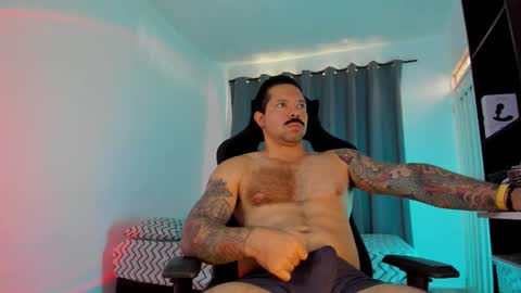 Snapshot of pierrevidal chatting on 18, 12, 2025 Pierre online show from 18, 12, 2025