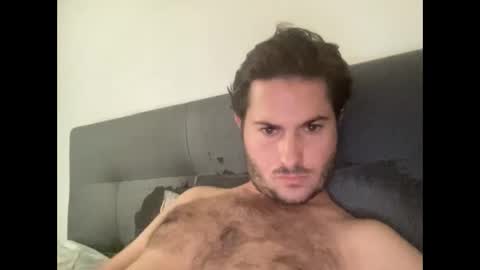 pierrot462900 online show from 9, 10, 2025