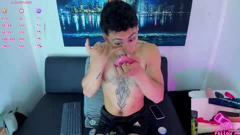 Snapshot of piggy_eddy chatting on 13, 10, 2025  Eddy Brock... Its a pleasure to talk to...  online show from 13, 10, 2025