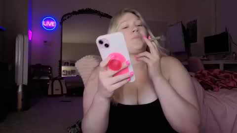 Snapshot of piggyrose chatting on 30, 4, 2026 Piggy Rose online show from 30, 4, 2026