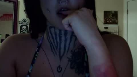 Snapshot of piinkpussycat2001 chatting on 28, 10, 2025 piinkpussycat2001 online show from 28, 10, 2025