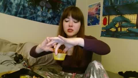 Snapshot of pillogoddess chatting on 3, 2, 2025 PilloGoddess online show from 3, 2, 2025