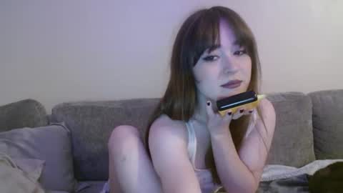 Snapshot of pillogoddess chatting on 5, 3, 2025 PilloGoddess online show from 5, 3, 2025