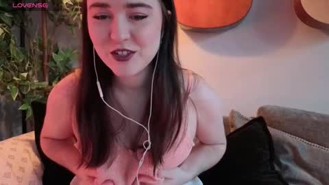 PilloGoddess online show from 18, 3, 2026