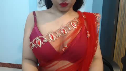 Snapshot of pilowprincess chatting on 5, 6, 2026 Sayra online show from 5, 6, 2026