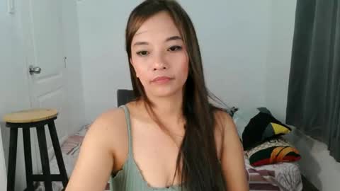 pinay beauty14 online show from 26, 11, 2025