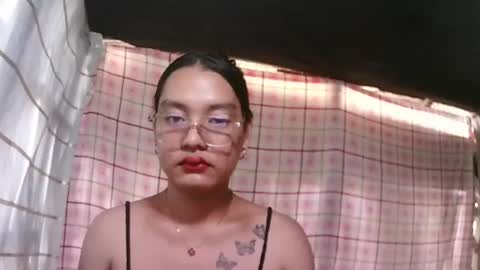 Snapshot of pinay_janella10 chatting on 29, 9, 2025 pinay_janella10 online show from 29, 9, 2025