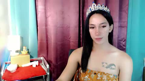 lucyLove online show from 12, 5, 2026