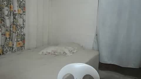 yumie  online show from 14, 5, 2026