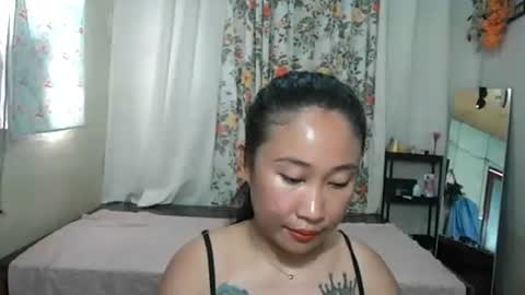 yumie  online show from 7, 6, 2026