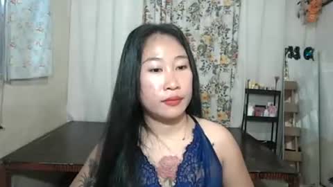 yumie  online show from 16, 6, 2026
