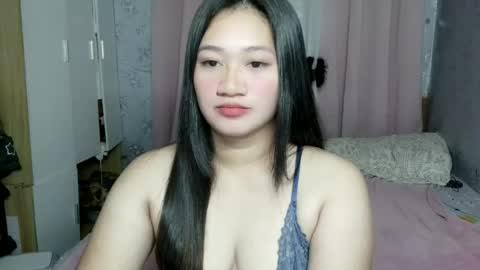 pinaykristine online show from 25, 7, 2026
