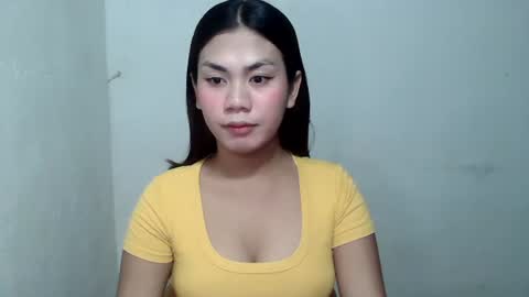 Snapshot of pinayloving_bella chatting on 21, 7, 2026 pinayloving_bella online show from 21, 7, 2026