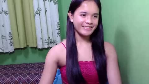 pinaymorena_rhowe online show from 12, 1, 2025