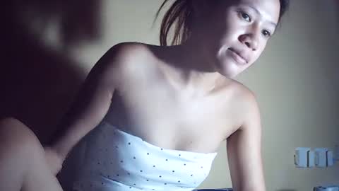 Snapshot of pinaysweet_couple chatting on 9, 4, 2026 pinaysweet_couple online show from 9, 4, 2026