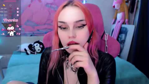 Snapshot of pineapple_dope chatting on 26, 3, 2026 Nancy online show from 26, 3, 2026