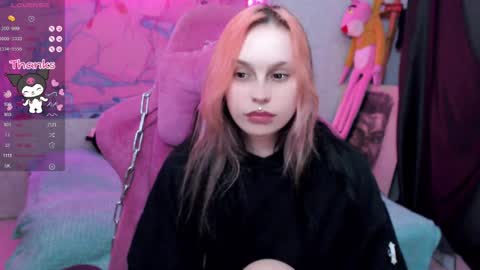 Snapshot of pineapple_dope chatting on 9, 4, 2026 Nancy online show from 9, 4, 2026