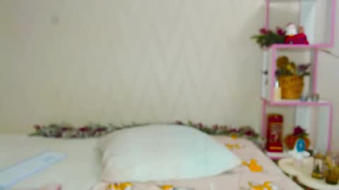 Snapshot of pink_pikachu_ chatting on 29, 11, 2025 Pikachu pika online show from 29, 11, 2025