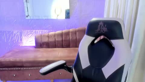 isabella online show from 30, 4, 2026