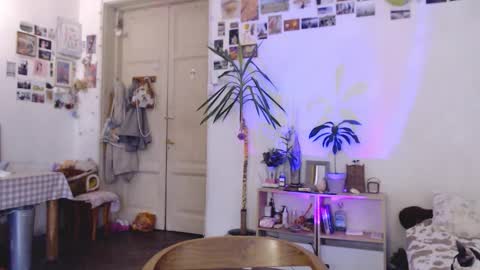 Snapshot of pink_soup chatting on 22, 9, 2025 Sony online show from 22, 9, 2025