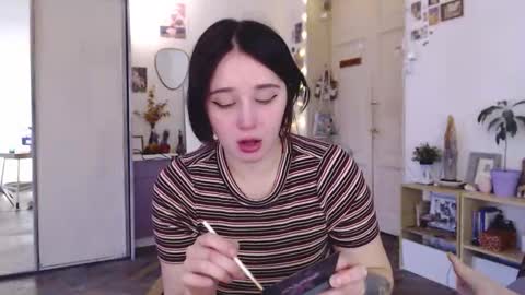 Snapshot of pink_soup chatting on 23, 10, 2025 Sony online show from 23, 10, 2025