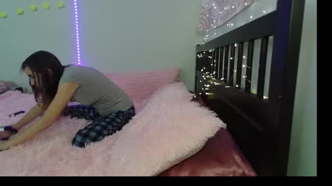 Snapshot of pink_tv chatting on 26, 9, 2025 pink_tv online show from 26, 9, 2025