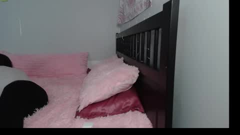 Snapshot of pink_tv chatting on 30, 9, 2025 pink_tv online show from 30, 9, 2025