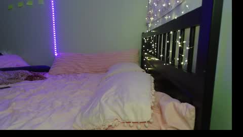 Snapshot of pink_tv chatting on 7, 10, 2025 pink_tv online show from 7, 10, 2025