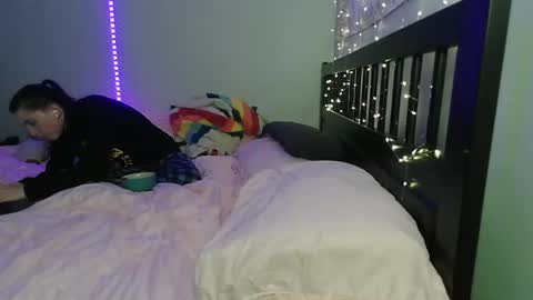 Snapshot of pink_tv chatting on 24, 10, 2025 pink_tv online show from 24, 10, 2025