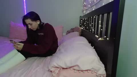 Snapshot of pink_tv chatting on 30, 10, 2025 pink_tv online show from 30, 10, 2025