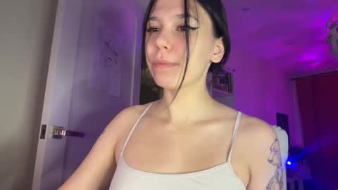 Snapshot of pinkdollylovv chatting on 24, 9, 2025 pinkdollylovv online show from 24, 9, 2025