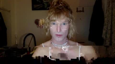 pinkfag online show from 4, 2, 2025