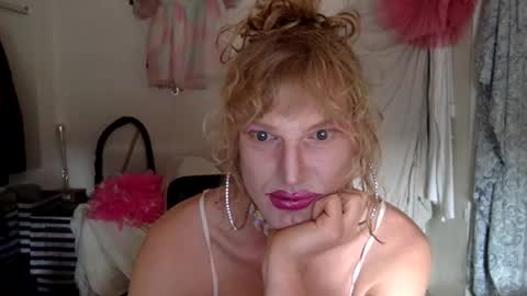 pinkfag online show from 7, 2, 2025