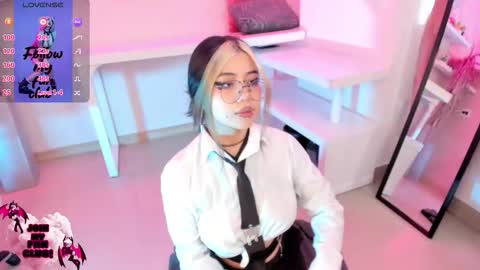 Snapshot of pinkk_demon chatting on 26, 10, 2025 PINKK online show from 26, 10, 2025