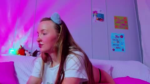 Mila online show from 16, 2, 2026