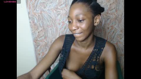 Snapshot of pinknjuicyx chatting on 21, 12, 2024 pinknjuicyx online show from 21, 12, 2024