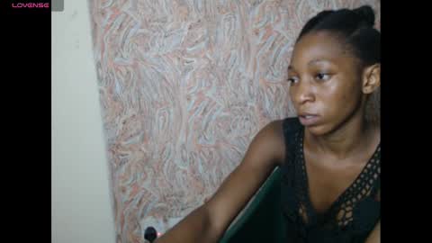 Snapshot of pinknjuicyx chatting on 21, 12, 2024 pinknjuicyx online show from 21, 12, 2024