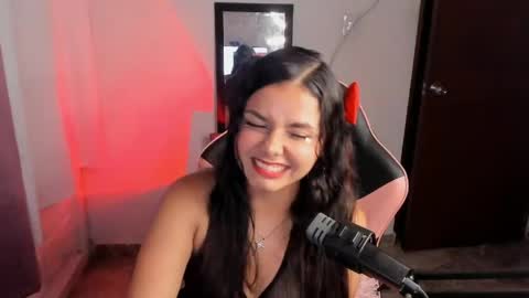 Snapshot of pinkpantherr_ chatting on 27, 5, 2026 Sarah .. online show from 27, 5, 2026