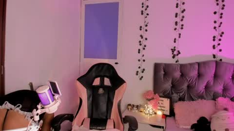 Snapshot of pinkpantherr_ chatting on 30, 6, 2026 Sarah .. online show from 30, 6, 2026