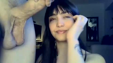 Snapshot of pinkpigss chatting on 16, 3, 2026 Lali Milo online show from 16, 3, 2026
