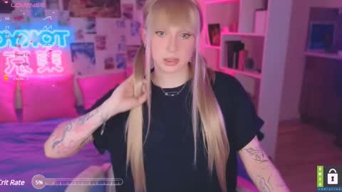 pinkvenom_ online show from 2, 3, 2025