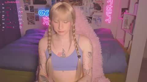 pinkvenom_ online show from 30, 9, 2025