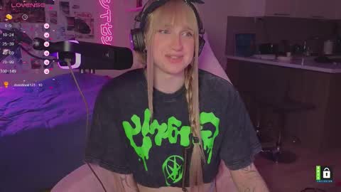 pinkvenom_ online show from 5, 3, 2026