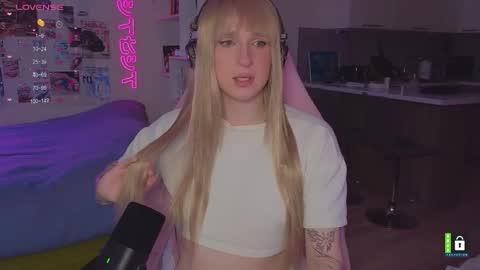 pinkvenom_ online show from 7, 3, 2026