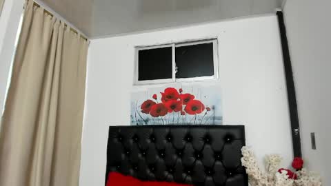 pinky_f00x online show from 9, 6, 2026