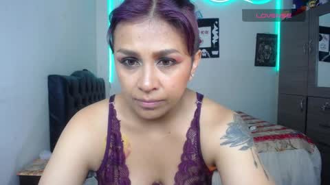 VIOLETA LOPEZ online show from 5, 4, 2026
